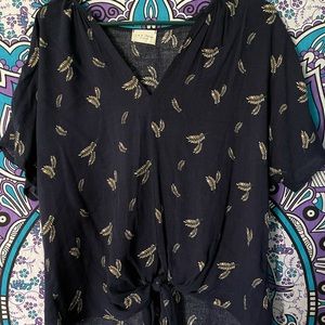 cute navy v-neck top